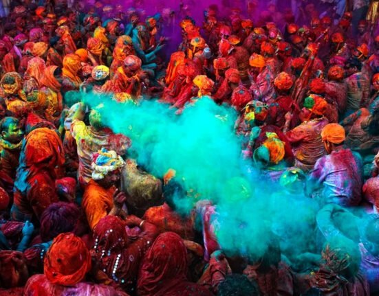 HOLI